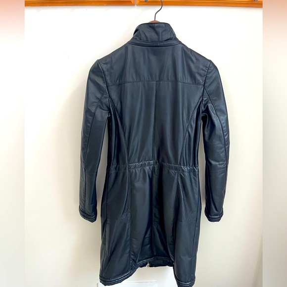 Danier leather trench coat - Picture 6 of 6